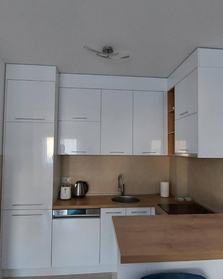 Impressive Apartment Требинье Экстерьер фото