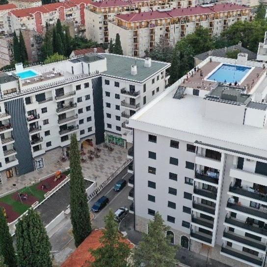 Impressive Apartment Требинье Экстерьер фото